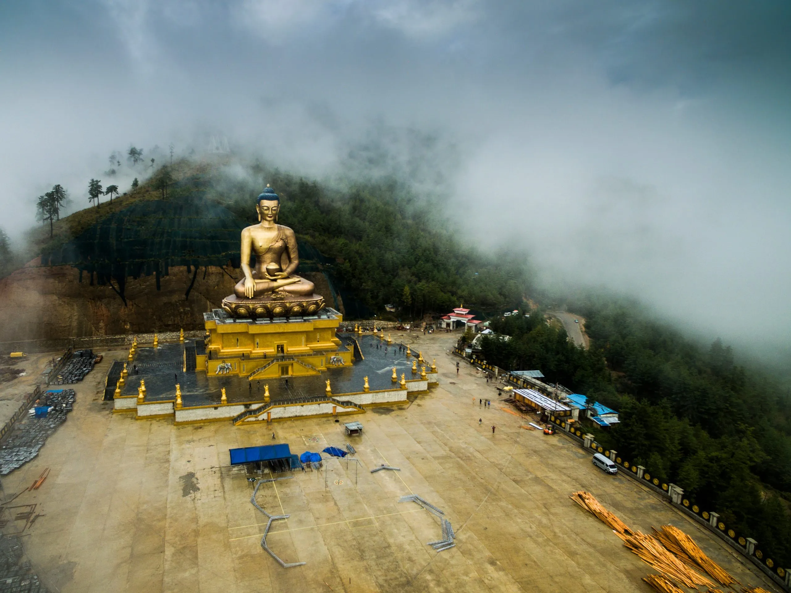 buddha statue dordenma monument bhutan